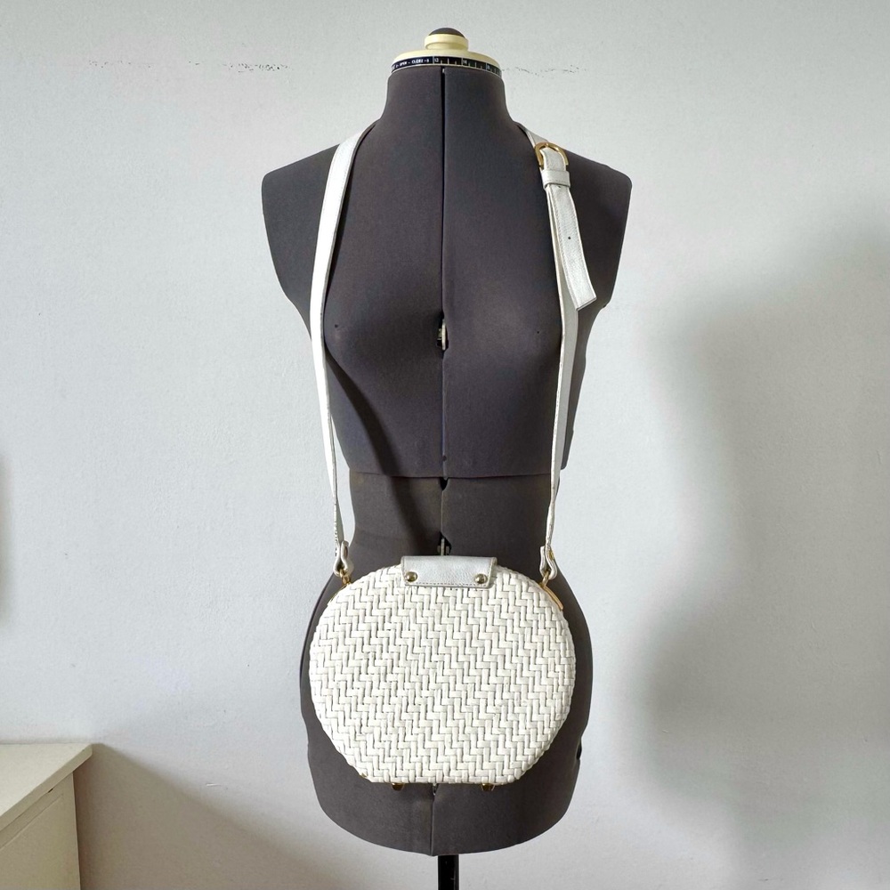 Vintage Nordstrom Made in Italy White Lacquered Wicker Hardcase Bag - Picture 16 of 16